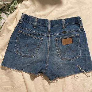 VINTAGE wrangler cut off jean shorts